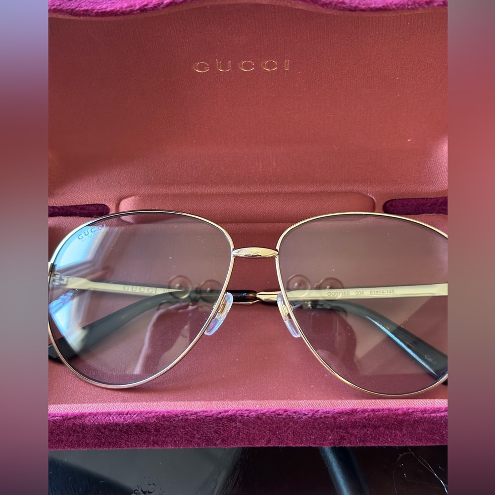 GUCCI sunglasses